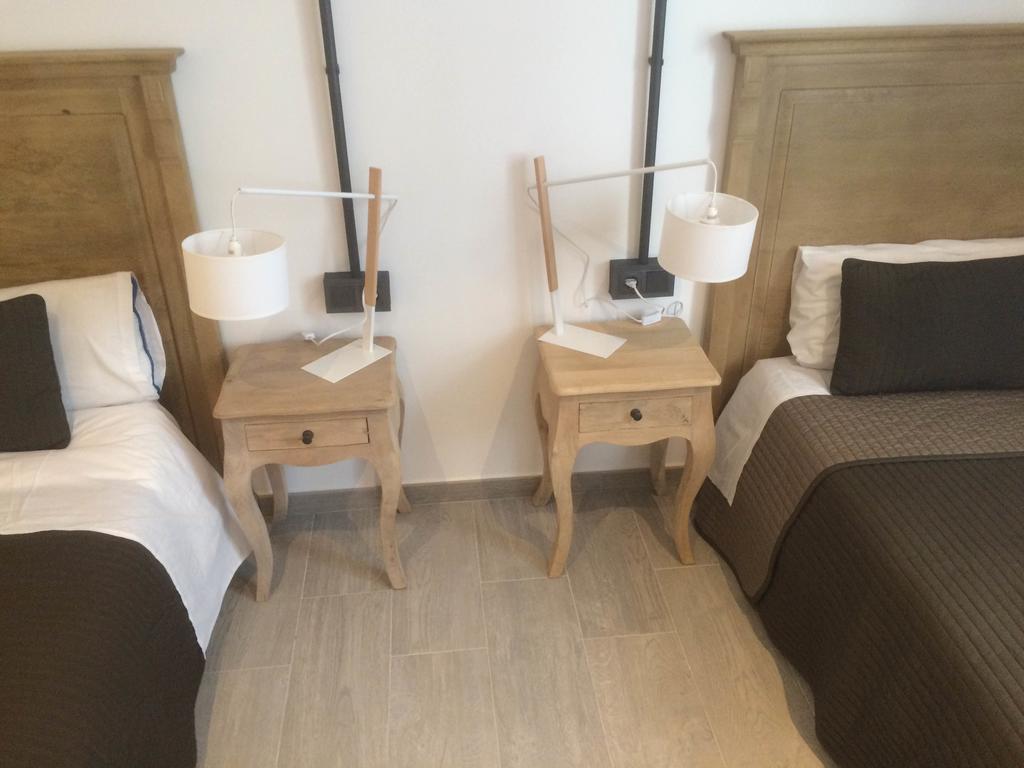 Hostal Portofino أرينيس دي مار المظهر الخارجي الصورة