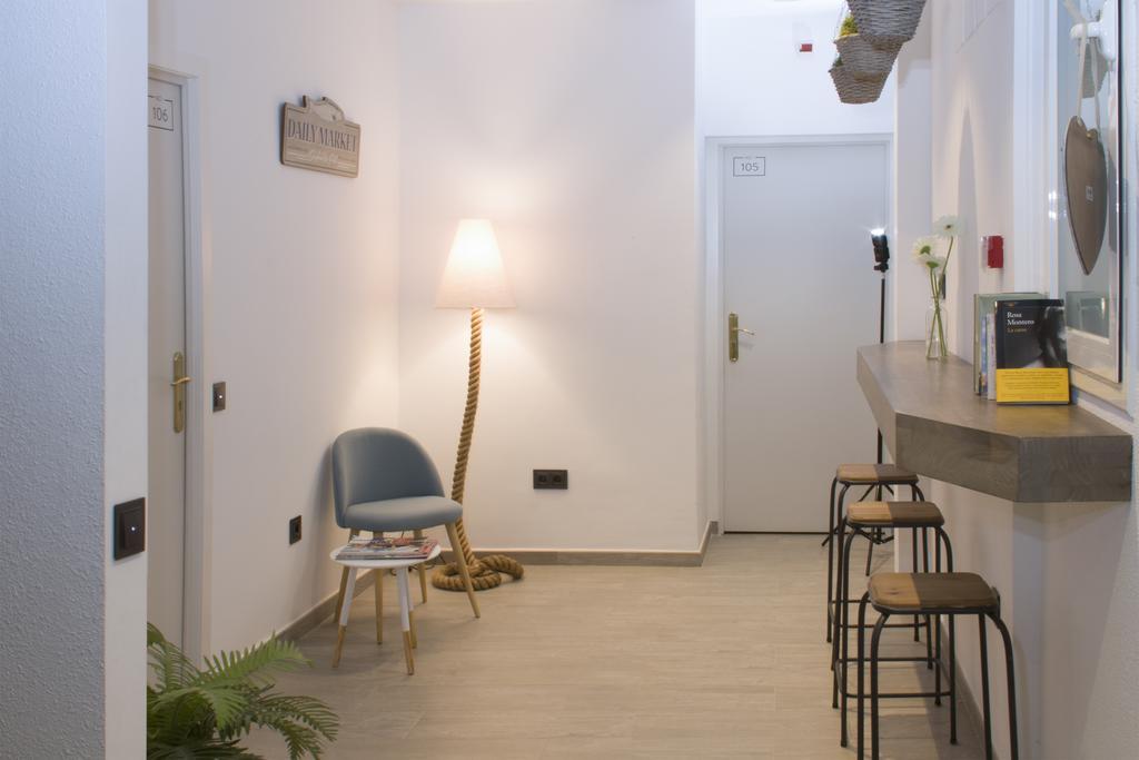 Hostal Portofino أرينيس دي مار المظهر الخارجي الصورة