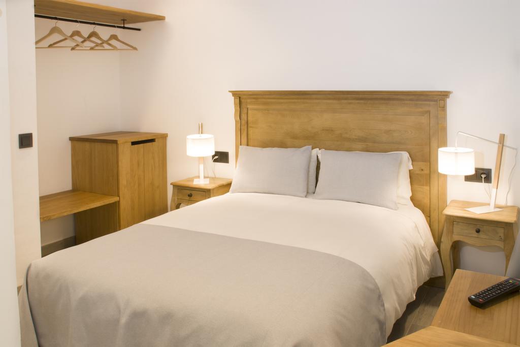 Hostal Portofino أرينيس دي مار المظهر الخارجي الصورة